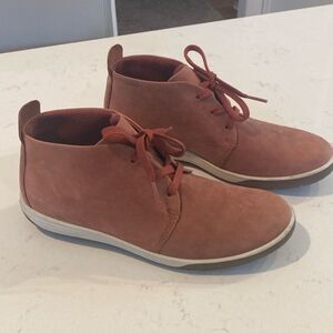 ECCO Women's Chase ll Bootie Hydromax Sneaker Size 9 Cayanne Suede Leather